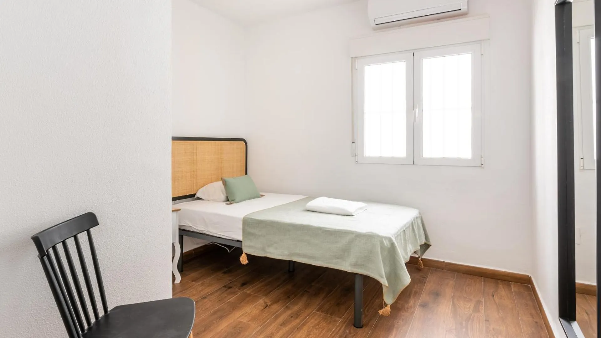 Wintowinrentals - Chalet En Primera Linea De Playa La Cala Del Moral