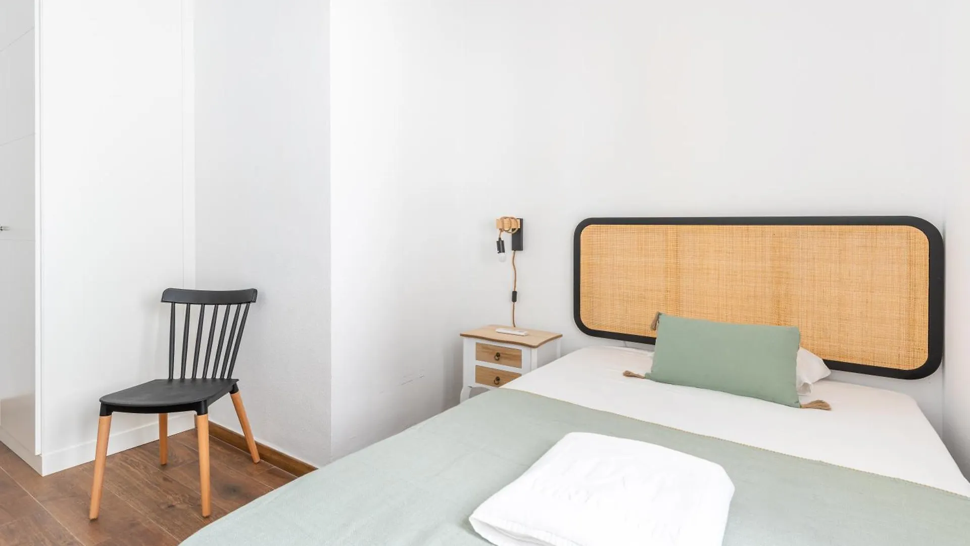 Wintowinrentals - Chalet En Primera Linea De Playa La Cala Del Moral