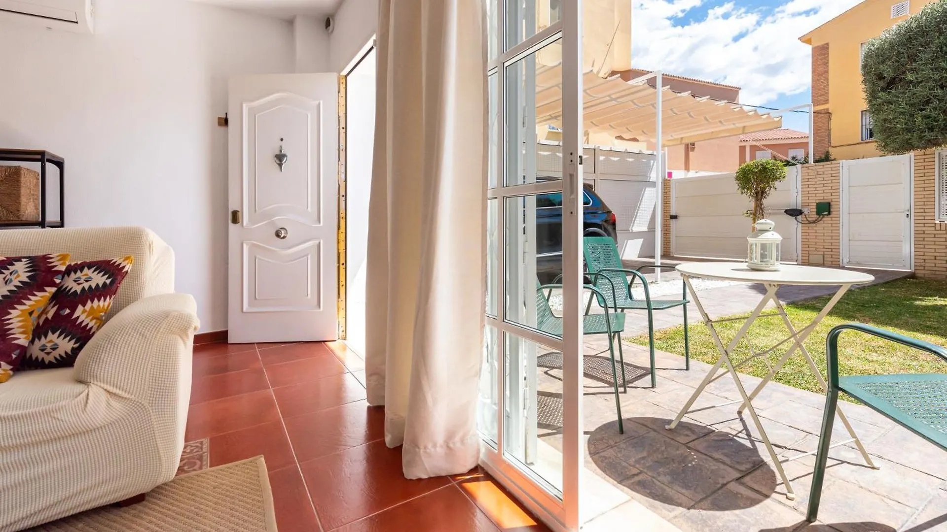 Wintowinrentals - Chalet En Primera Linea De Playa La Cala Del Moral